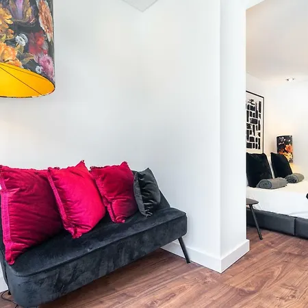 Apartment Whome | Graca Family